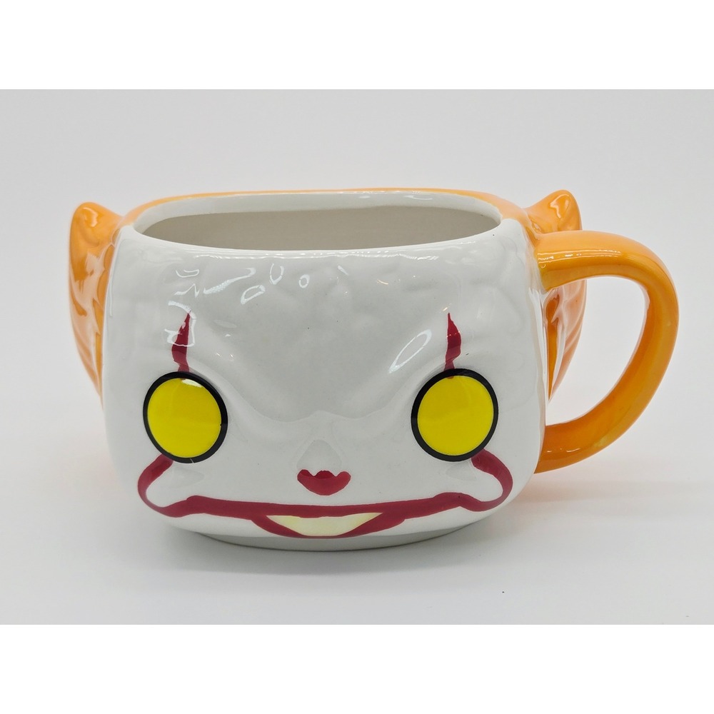 Funko IT Pennywise Pop Sculpted Ceramic Mug 16oz Orange White TOB250306